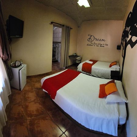 Casa Feliz Hotel Mokopane Exterior foto